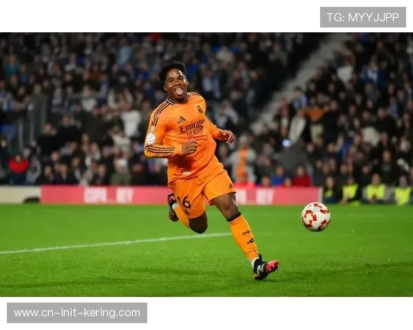 罗马诺透露恩德里克租借里昂表现亮眼,皇马无意出售将其纳入未来计划