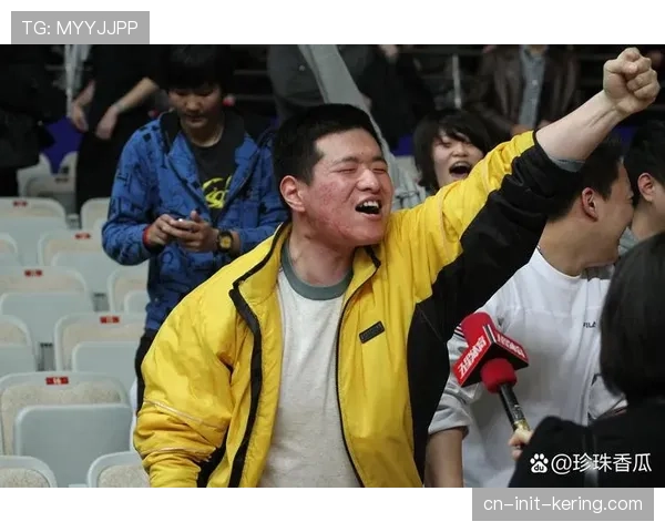 教练心声:保级队教练坦言,面对强队时摆出五后卫是“无奈但必要之举” 教练心声:保级队教练坦言,面对强队时摆出五后卫是“无奈但必要之举”